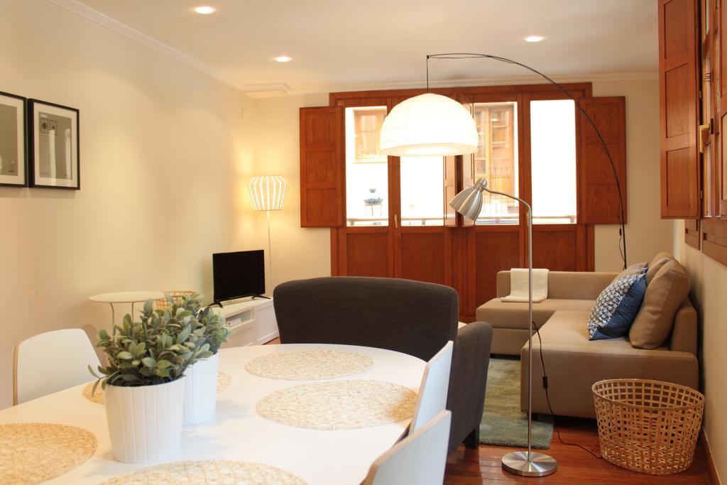 Apartamento Torres บาเลนเซีย ภายนอก รูปภาพ