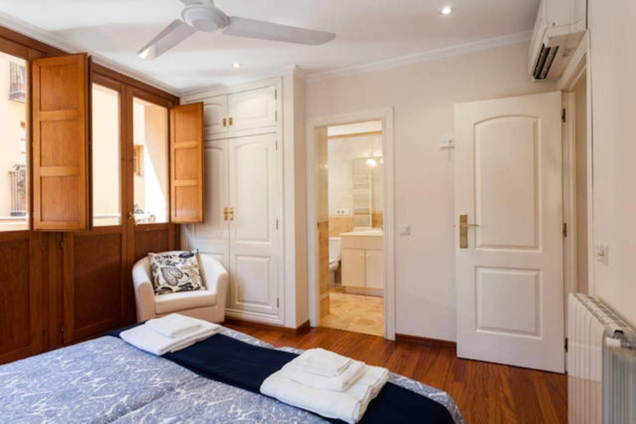 Apartamento Torres บาเลนเซีย ภายนอก รูปภาพ