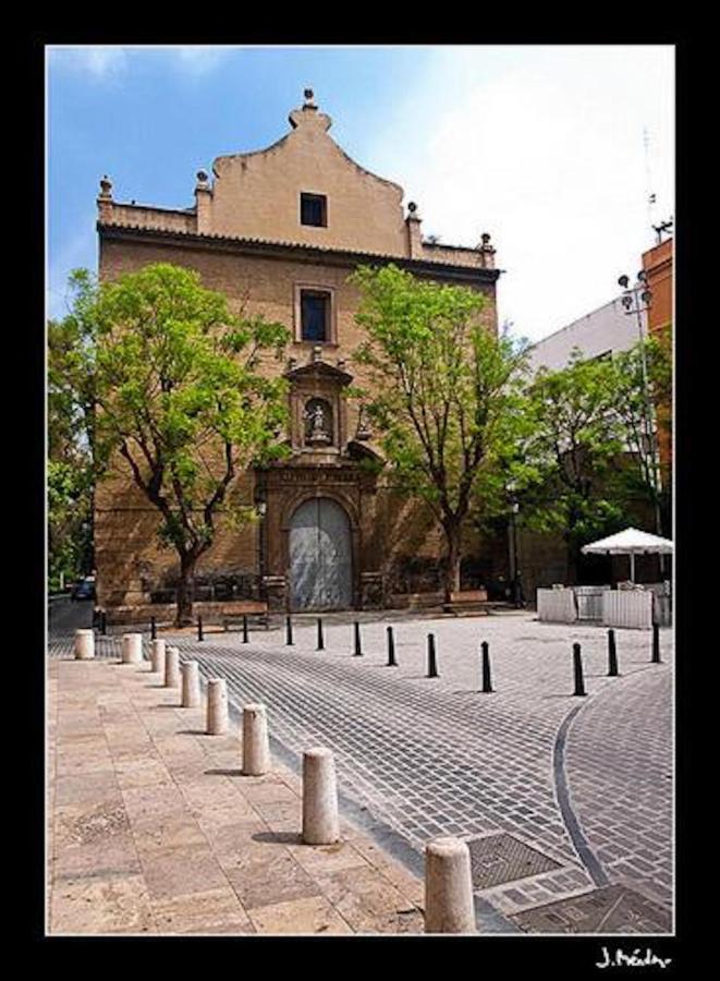 Apartamento Torres บาเลนเซีย ภายนอก รูปภาพ